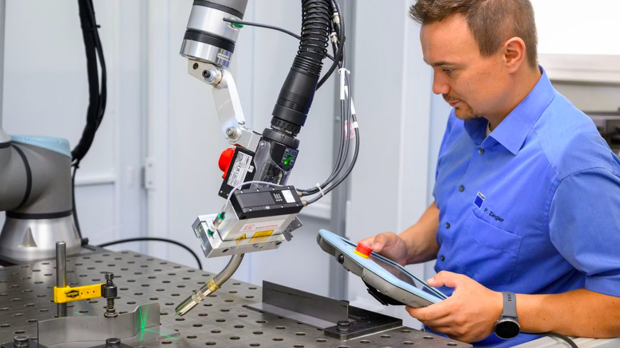 TRUMPF DEVELOPS SMART, SELF-PROGRAMMING ROBOT THAT SETS ITS OWN WELD PATH